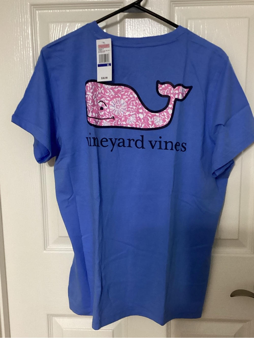Vineyard Vines Bayside Blue Vine Floral Whale Short Sleeve Tee
Women’s XL